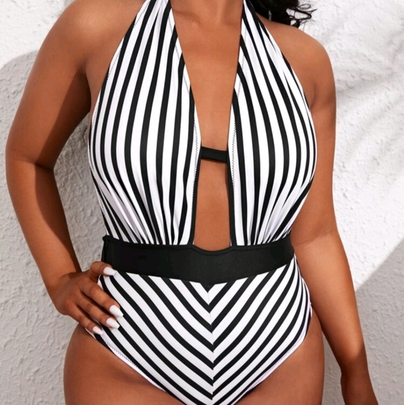 COPY - Shein Bathing Suit 2XL Black & White Pinstripe - Picture 5 of 6